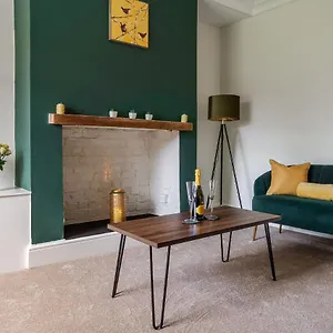 Wrea Cottage, 2 Bedrooms Wifi & Parking Near Ribby Hall Wrea Green