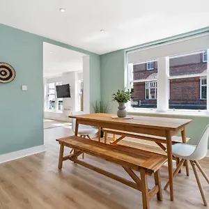 Lark Lane Hideaway Liverpool