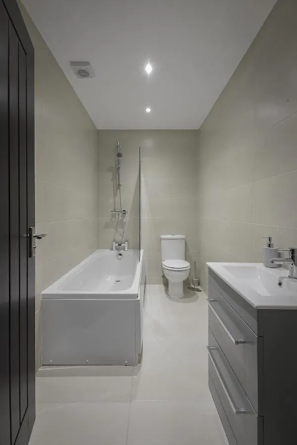 The Blackpool Beach Boutique Apartments 0*,